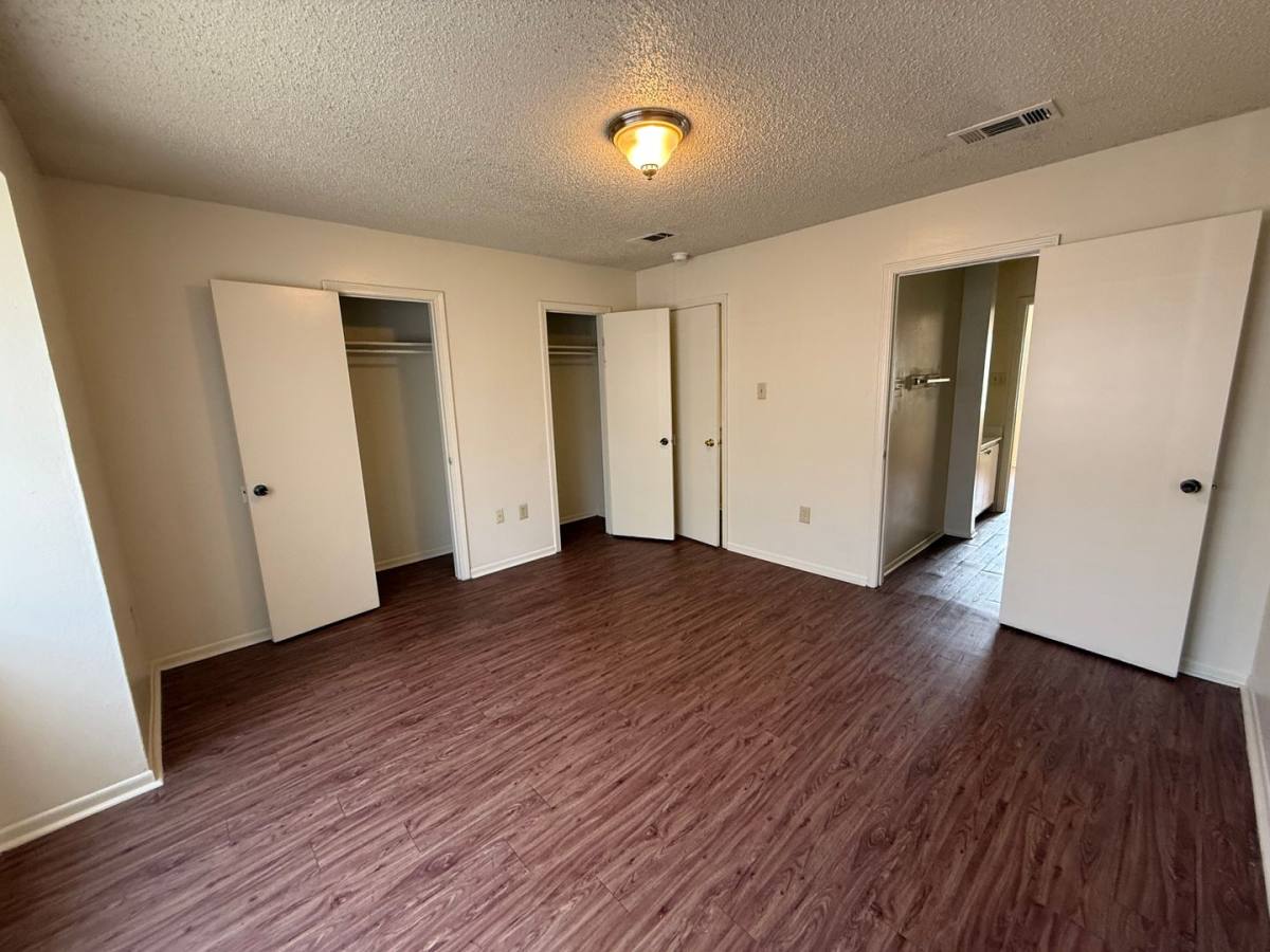 Apartment for rent at 8727 Granite Dr, Baton Rouge, LA 70810