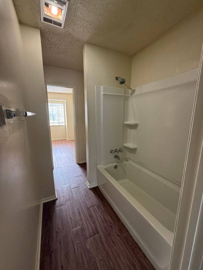 Apartment for rent at 8727 Granite Dr, Baton Rouge, LA 70810