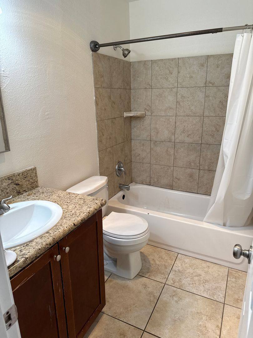 Apartment for rent at 411 Emerald Ave, El Cajon, CA 92020