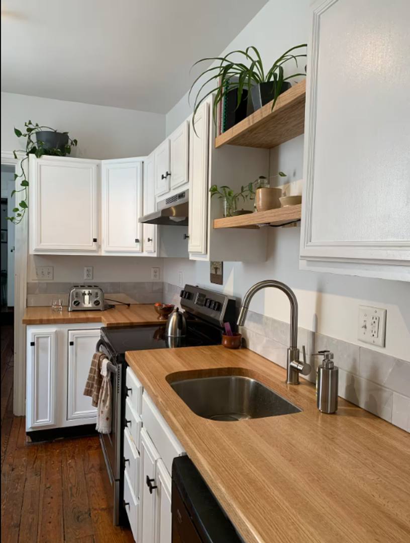 House for rent at 111 S E St, Carlisle, PA 17013
