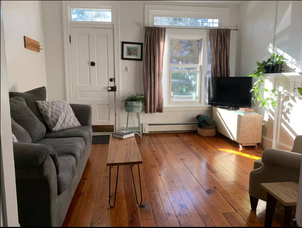 House for rent at 111 S E St, Carlisle, PA 17013