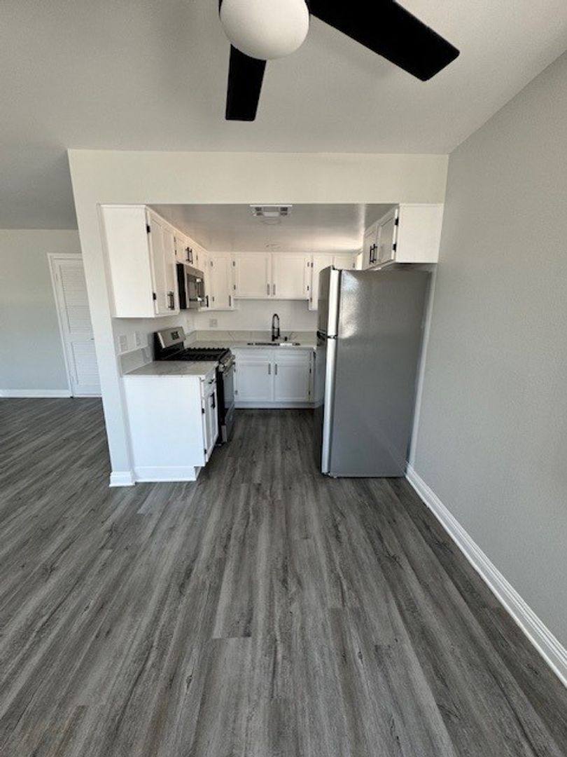 Apartment for rent at 4524 Vista Del Monte Ave, Sherman Oaks, CA 91403