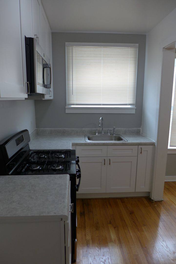 Apartment for rent at 2048 N Kostner Ave, Chicago, IL 60639