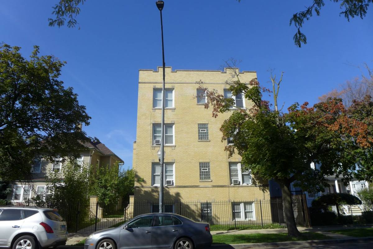 Apartment for rent at 2048 N Kostner Ave, Chicago, IL 60639