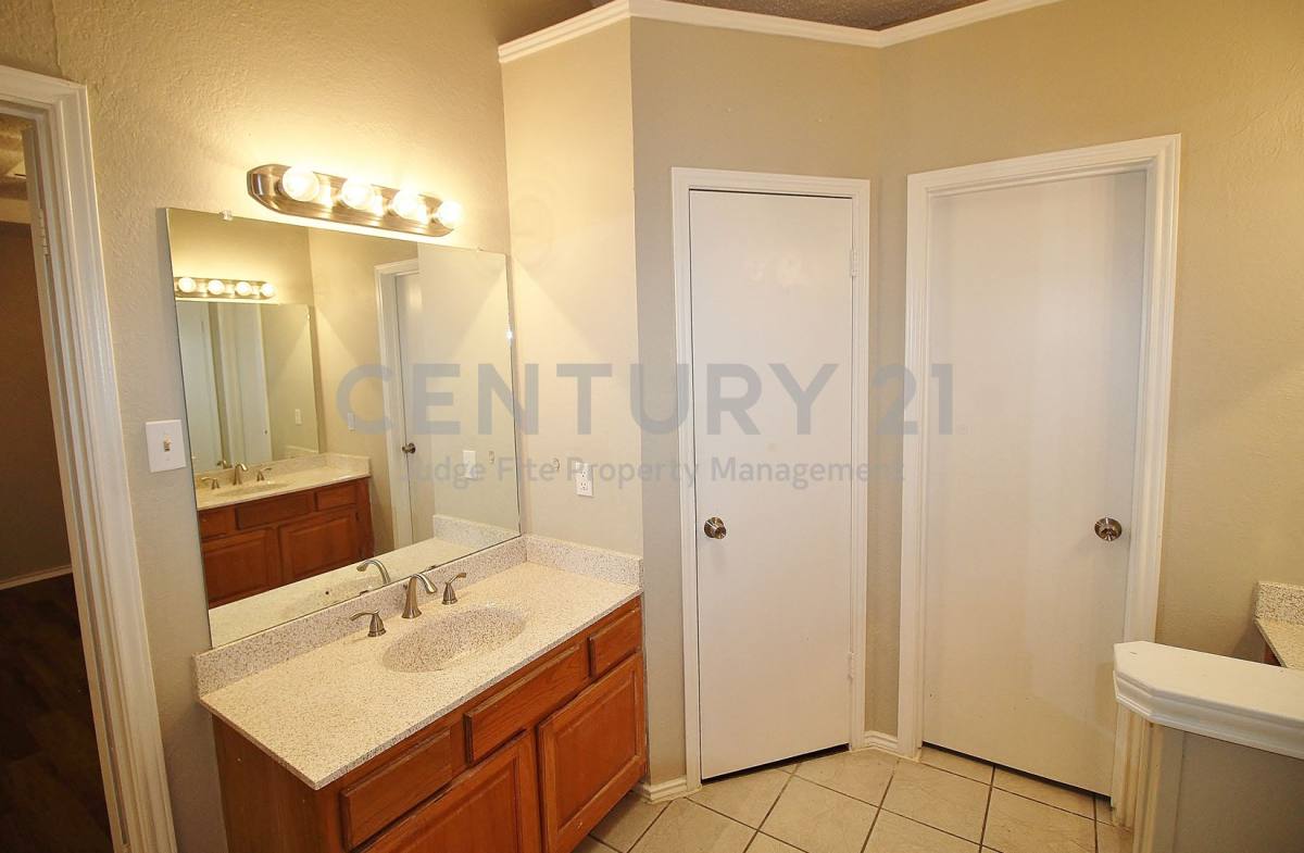 House for rent at 2018 Garden Crest Lane, Dallas, TX 75232
