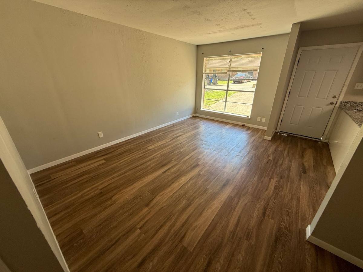 Townhouse for rent at 2916 Bernice Dr, Longview, TX 75604