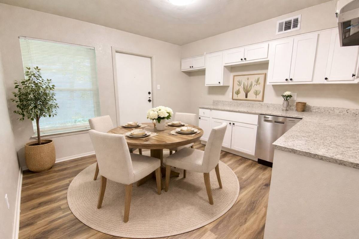 House for rent at 117 E Sanford St, Arlington, TX 76011