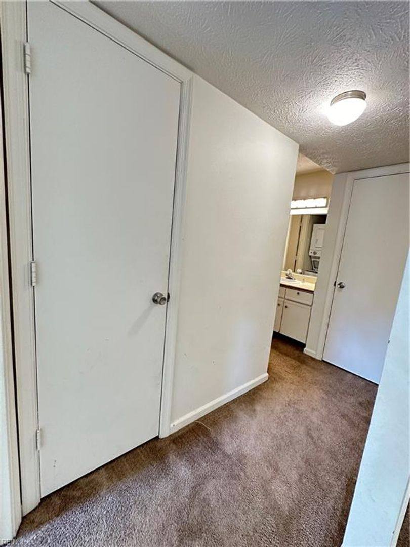 Condo for rent at 39 Cape Dorey Dr, Hampton, VA 23666