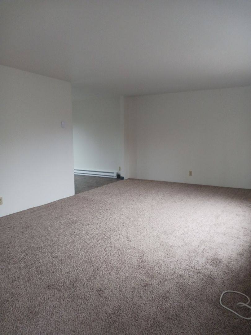 Apartment for rent at 611 W 13th St, Medford, OR 97501