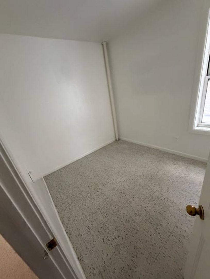 Apartment for rent at 2311 Crotona Ave, Bronx, NY 10458