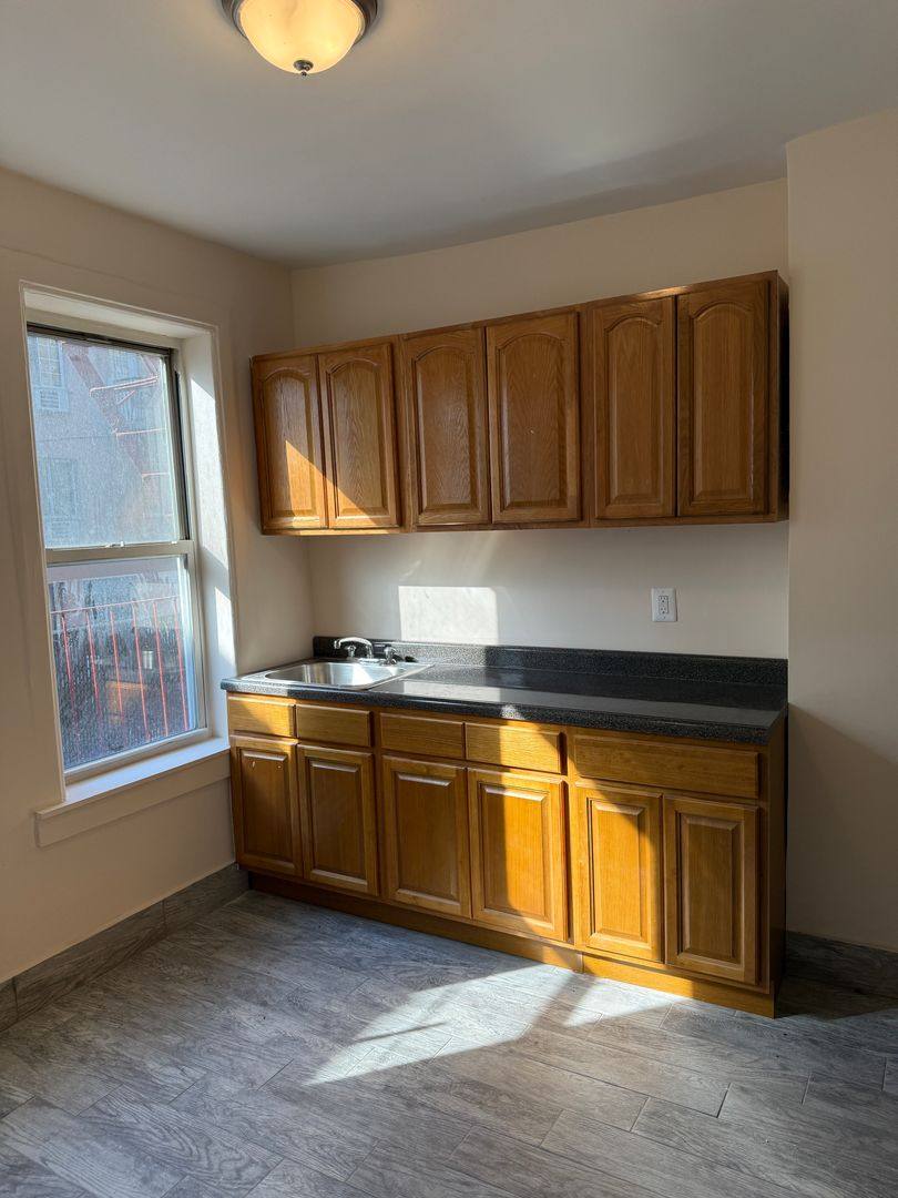 Apartment for rent at 2311 Crotona Ave, Bronx, NY 10458