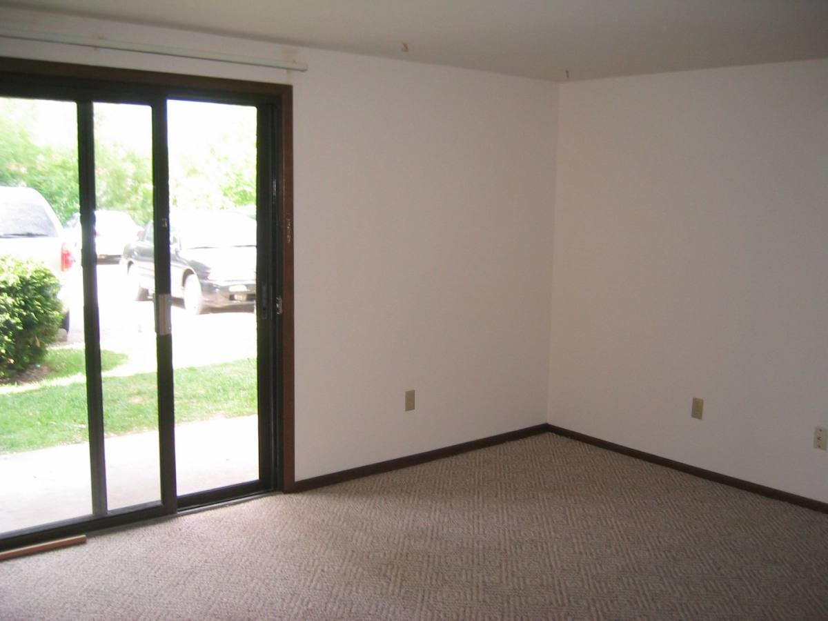 Apartment for rent at 1526 Kenilworth Court, Stoughton, WI 53589