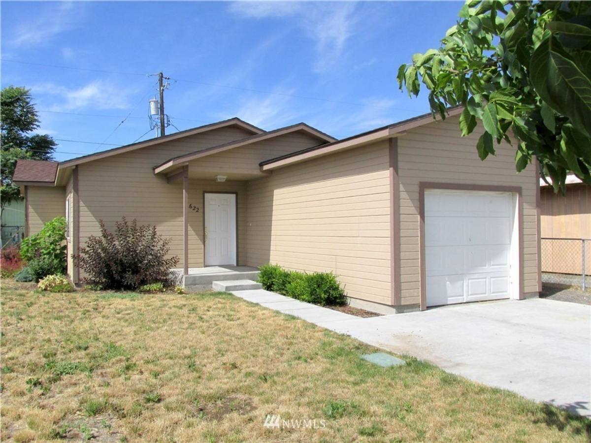 House for rent at 622 S Lake St, Moses Lake, WA 98837