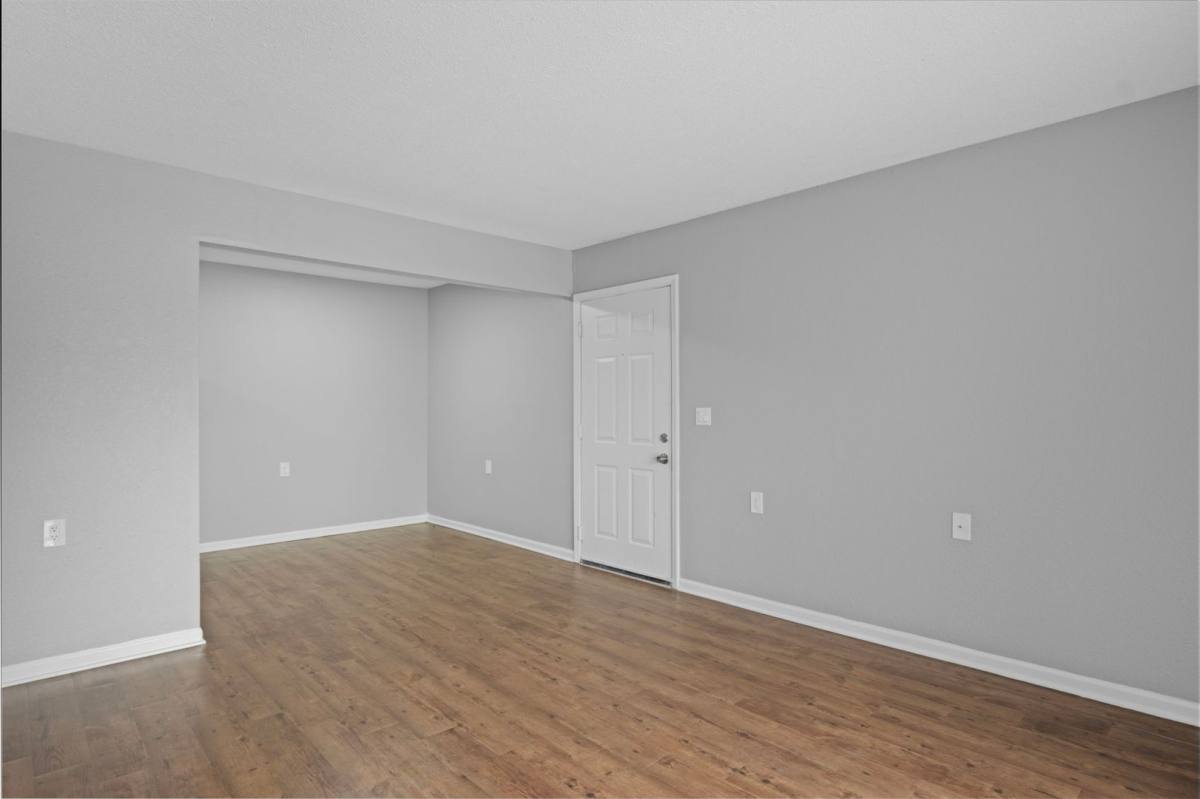 Apartment for rent at 211 W Simon Blvd, Holts Summit, MO 65043