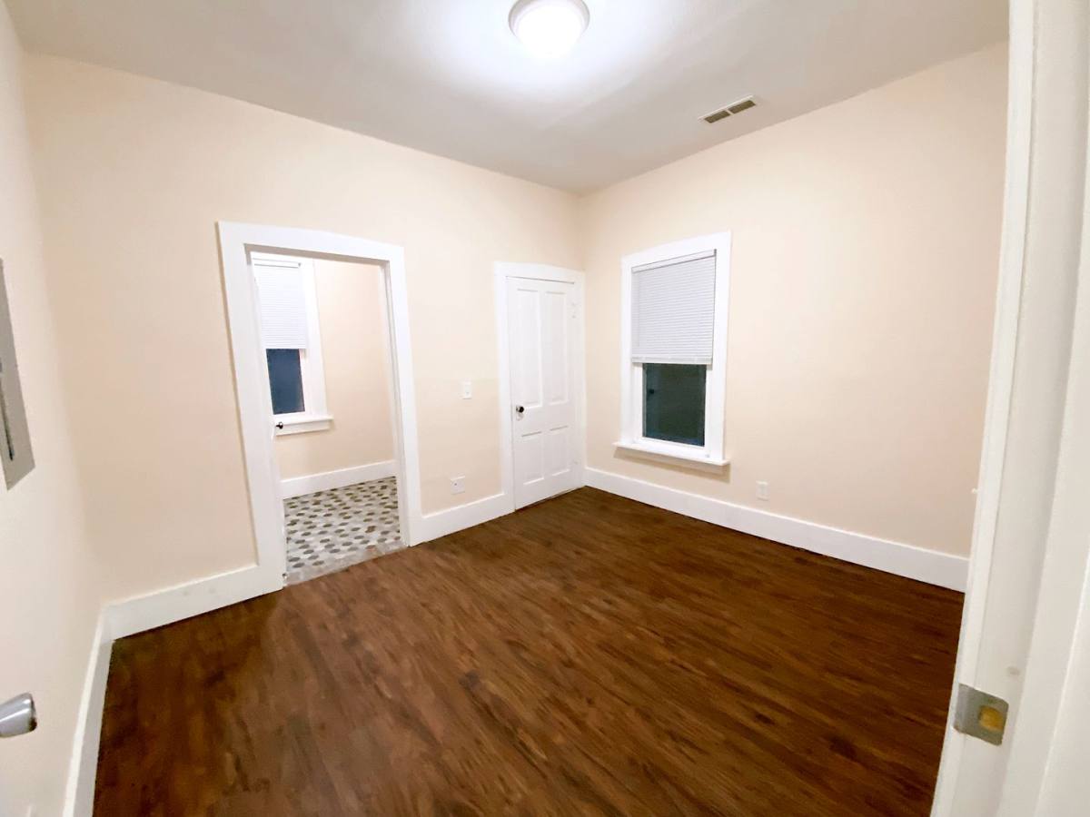 Apartment for rent at 730 Brown St, Davenport, IA 52802