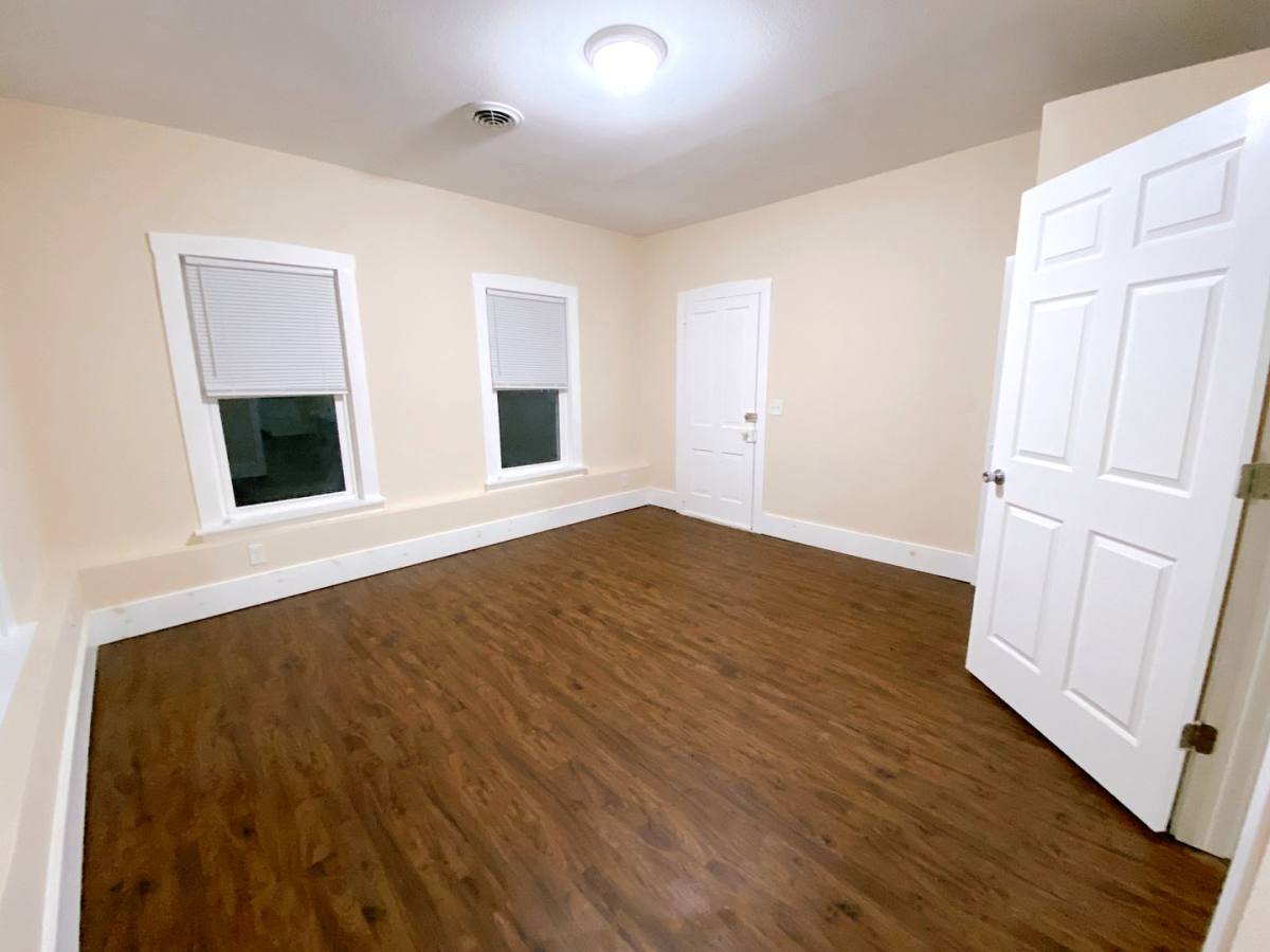 Apartment for rent at 730 Brown St, Davenport, IA 52802
