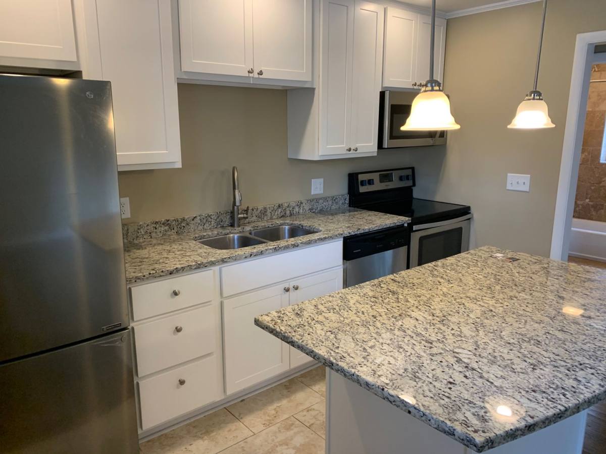 Apartment for rent at 1355 Oakland Ave, Columbus, OH 43212