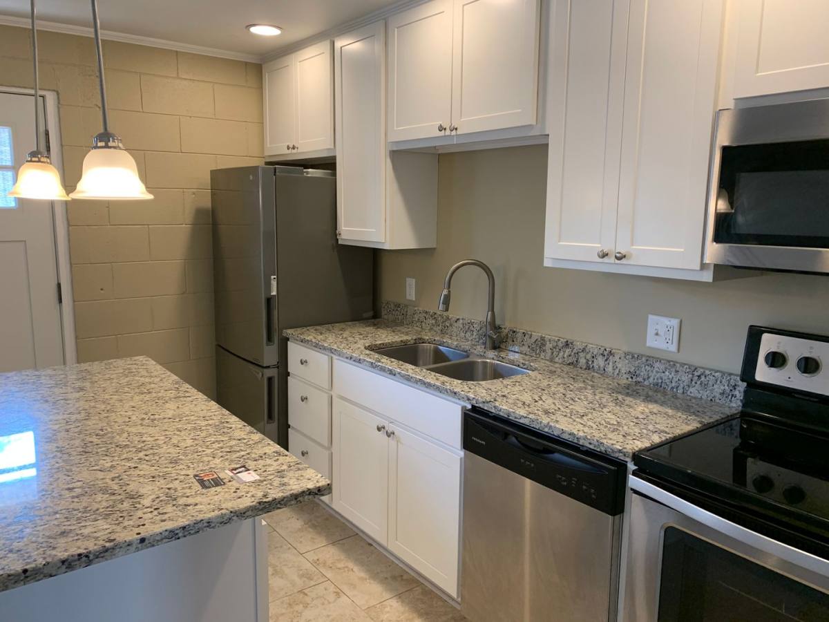 Apartment for rent at 1355 Oakland Ave, Columbus, OH 43212