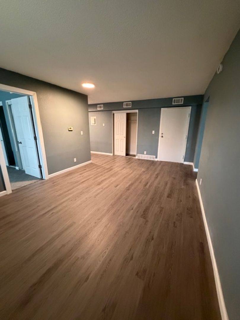 Apartment for rent at 2739 W 72nd St, Davenport, IA 52806