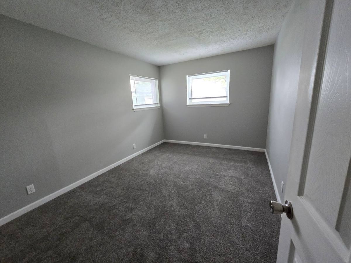 Apartment for rent at 2739 W 72nd St, Davenport, IA 52806