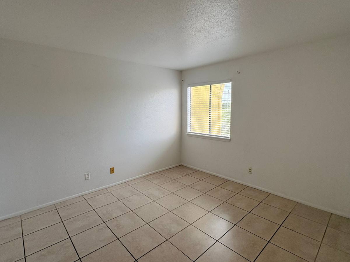 Condo for rent at 2855 Winkler Ave, Fort Myers, FL 33916