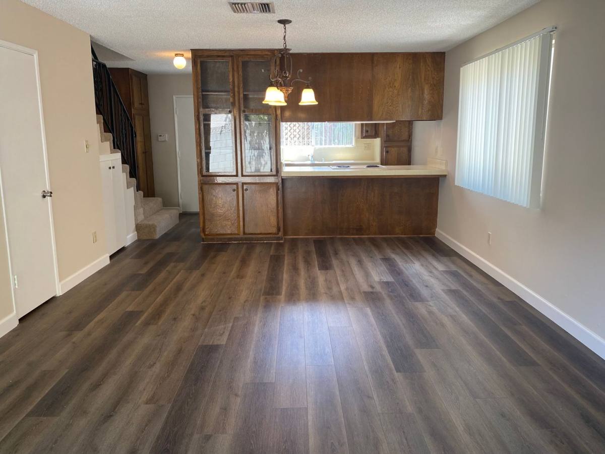 Townhouse for rent at 723 E Orange Grove Ave, Burbank, CA 91501