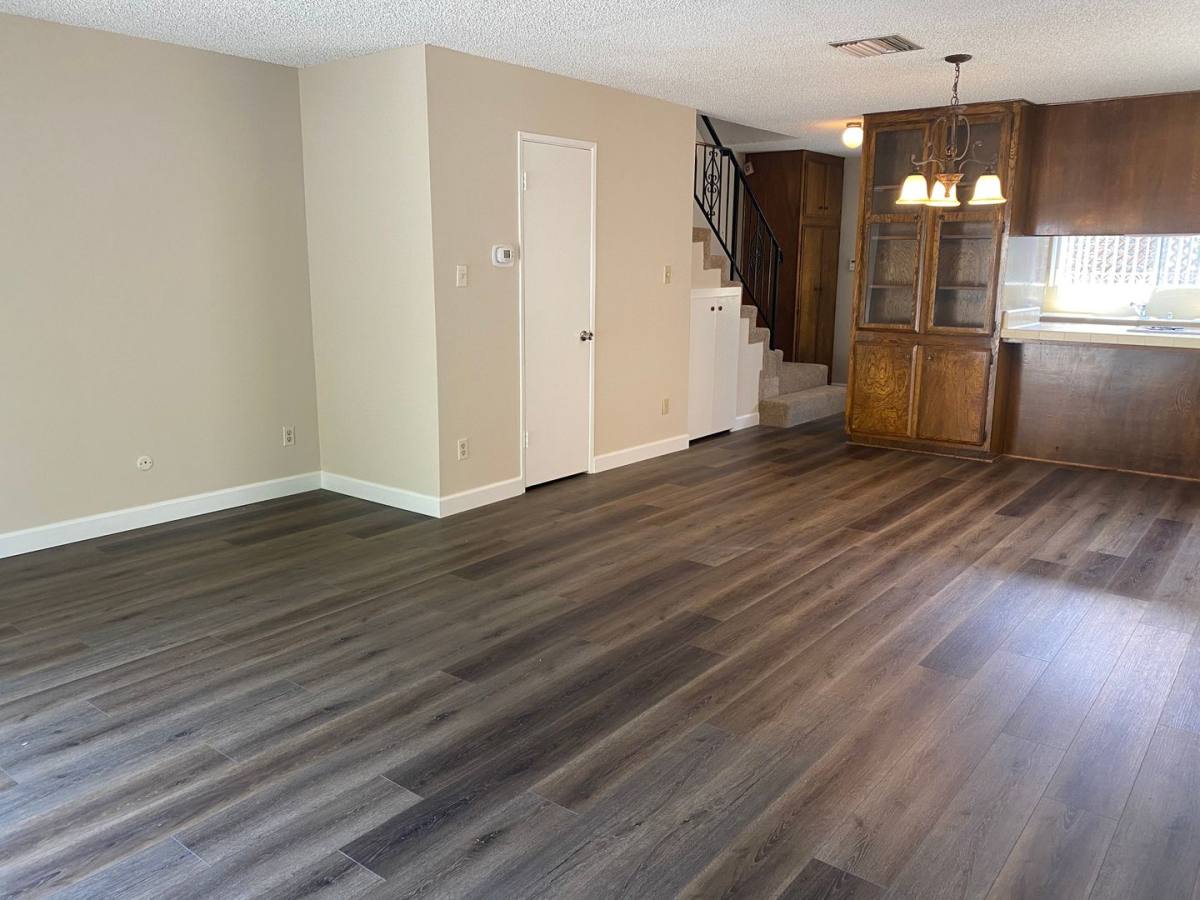 Townhouse for rent at 723 E Orange Grove Ave, Burbank, CA 91501