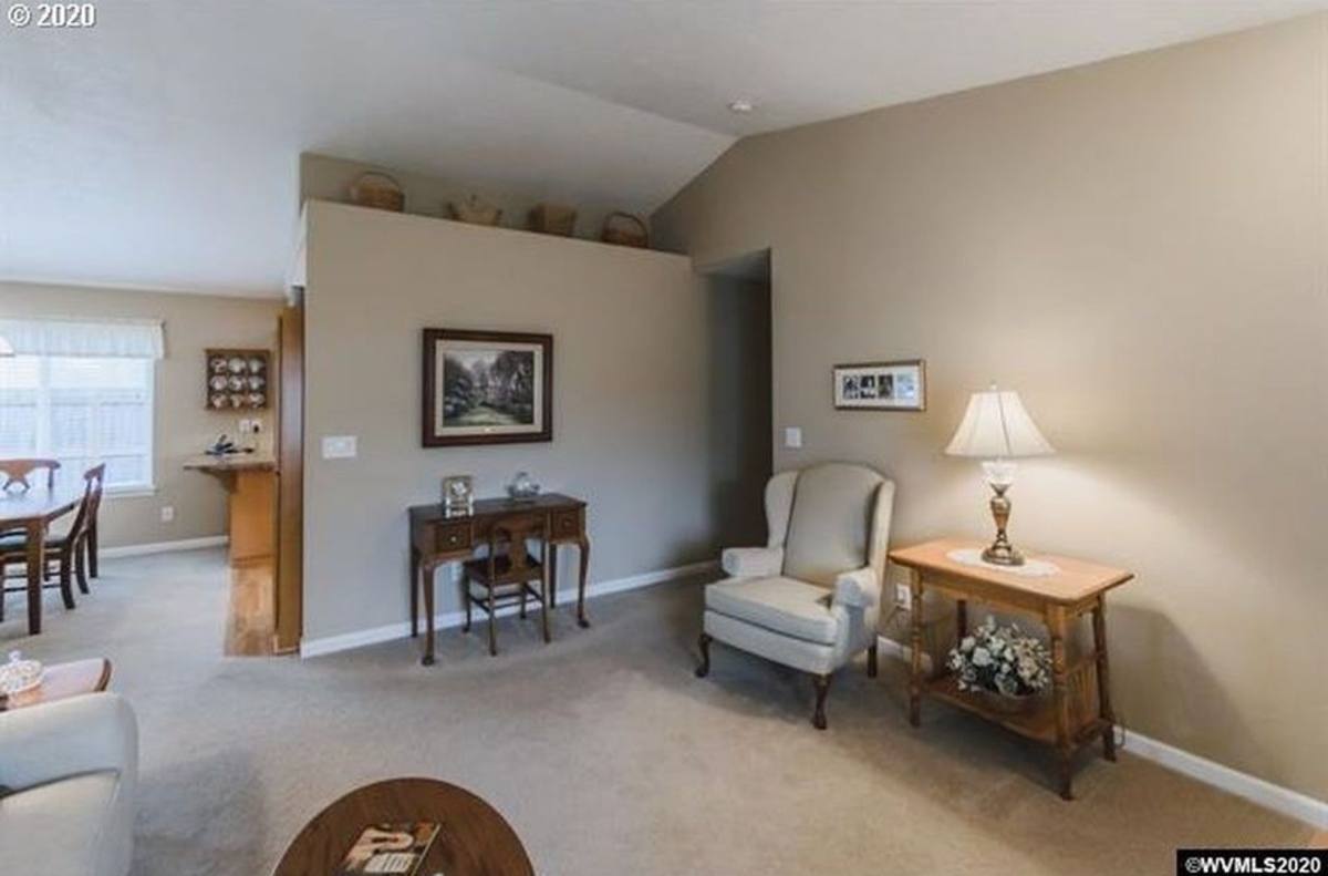 House for rent at 1096 Fuji Lane, Lebanon, OR 97355