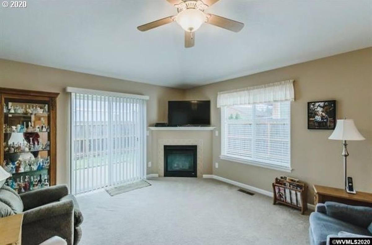 House for rent at 1096 Fuji Lane, Lebanon, OR 97355
