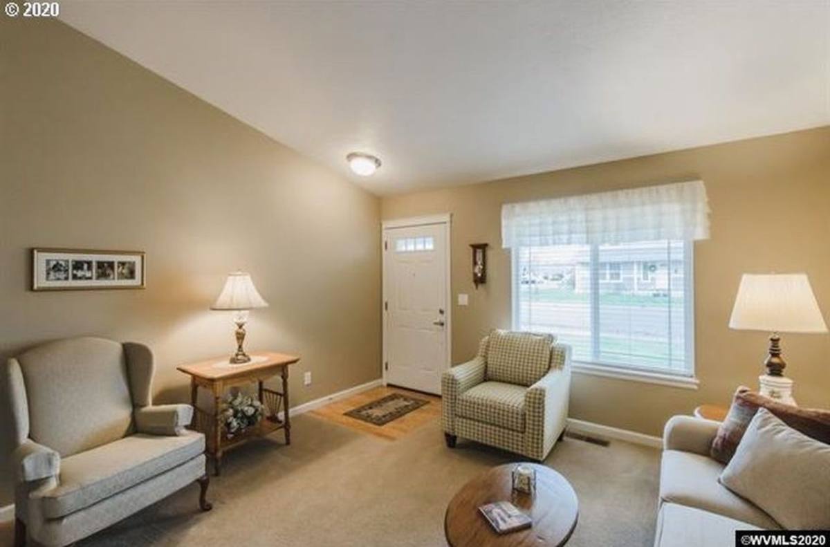 House for rent at 1096 Fuji Lane, Lebanon, OR 97355