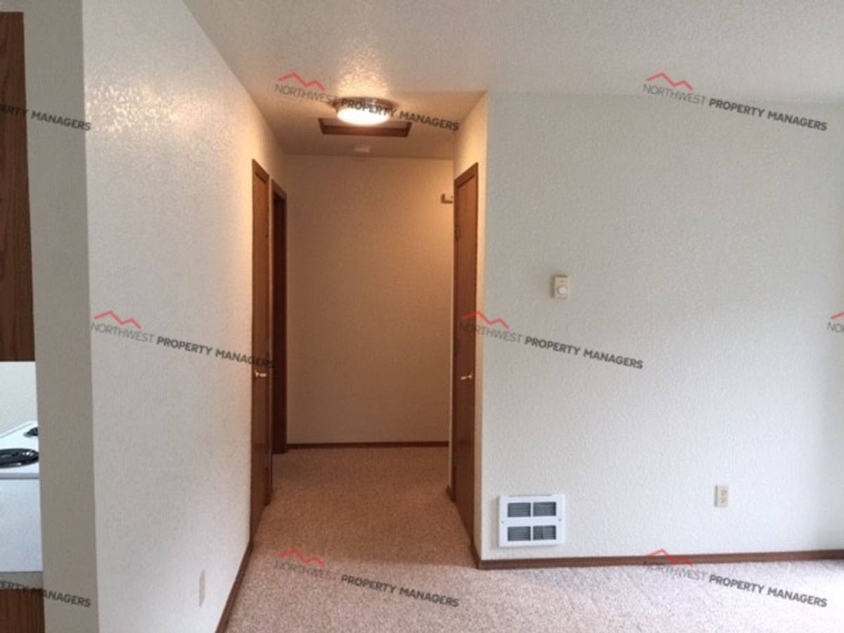Apartment for rent at 1268 State Route 505, Toledo, WA 98591
