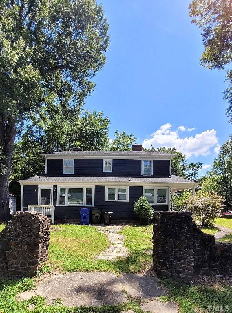 House for rent at 802B Park Ave, Durham, NC 27703