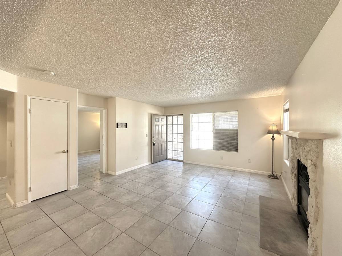 Apartment for rent at 9070 Spring Mountain Rd, Las Vegas, NV 89117