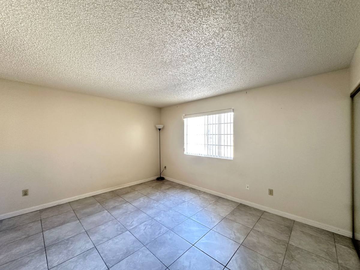 Apartment for rent at 9070 Spring Mountain Rd, Las Vegas, NV 89117