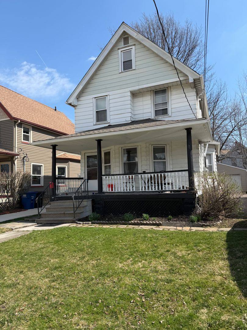 Apartment for rent at 1337 Cook Ave, Lakewood, OH 44107