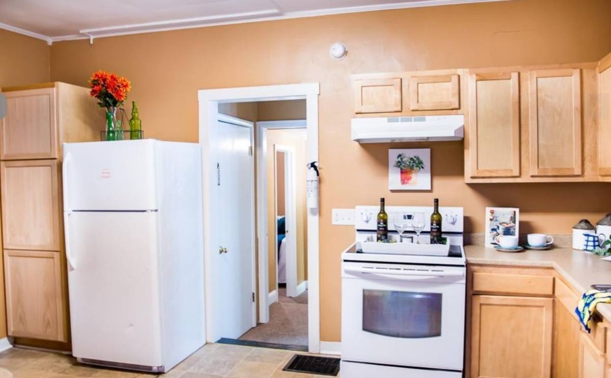 House for rent at 323 S McKinley Ave, Muncie, IN 47303