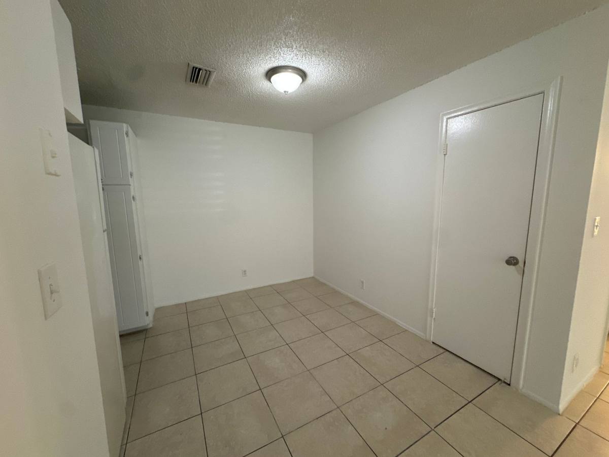 Apartment for rent at 7827 NW 39th Court, Coral Springs, FL 33065