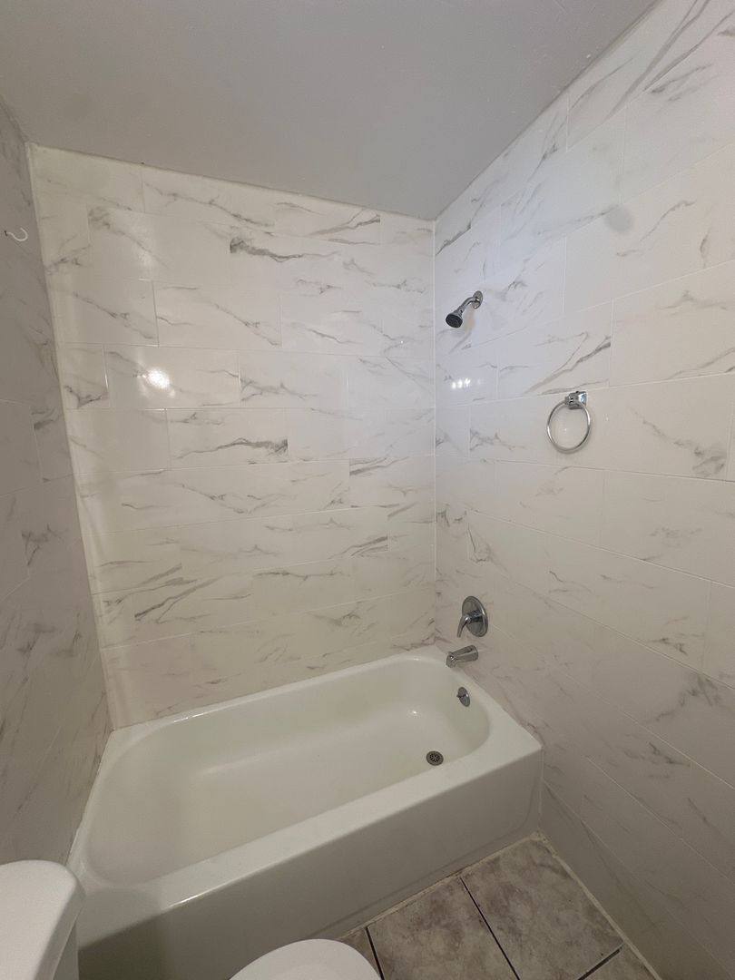 Apartment for rent at 7827 NW 39th Court, Coral Springs, FL 33065