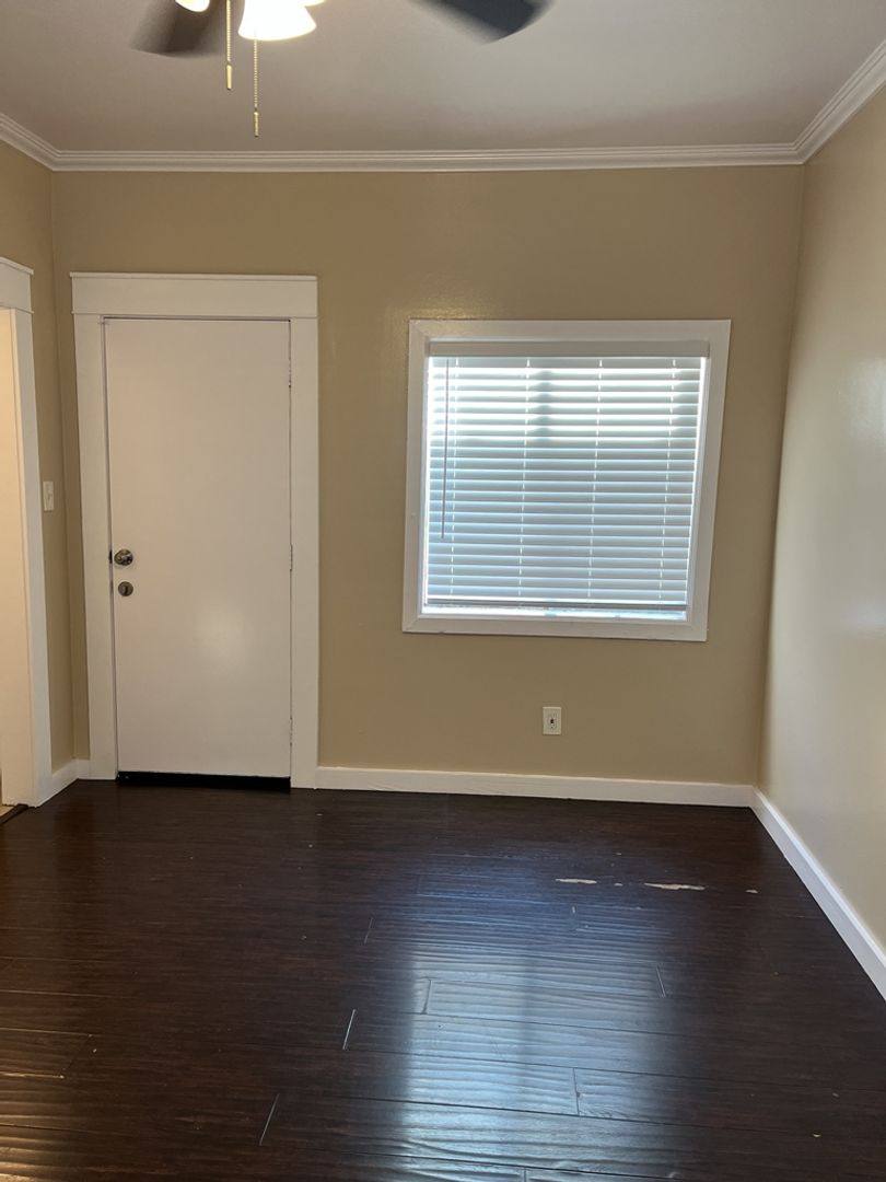 Apartment for rent at 1846 Olive Ave, Long Beach, CA 90806