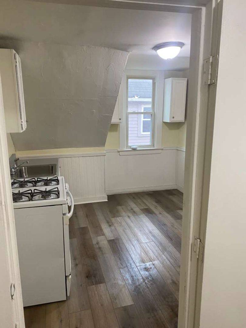 Apartment for rent at 2219 W 103rd St, Cleveland, OH 44102