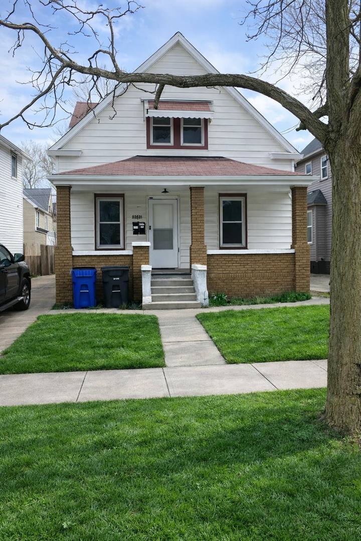 Apartment for rent at 2219 W 103rd St, Cleveland, OH 44102