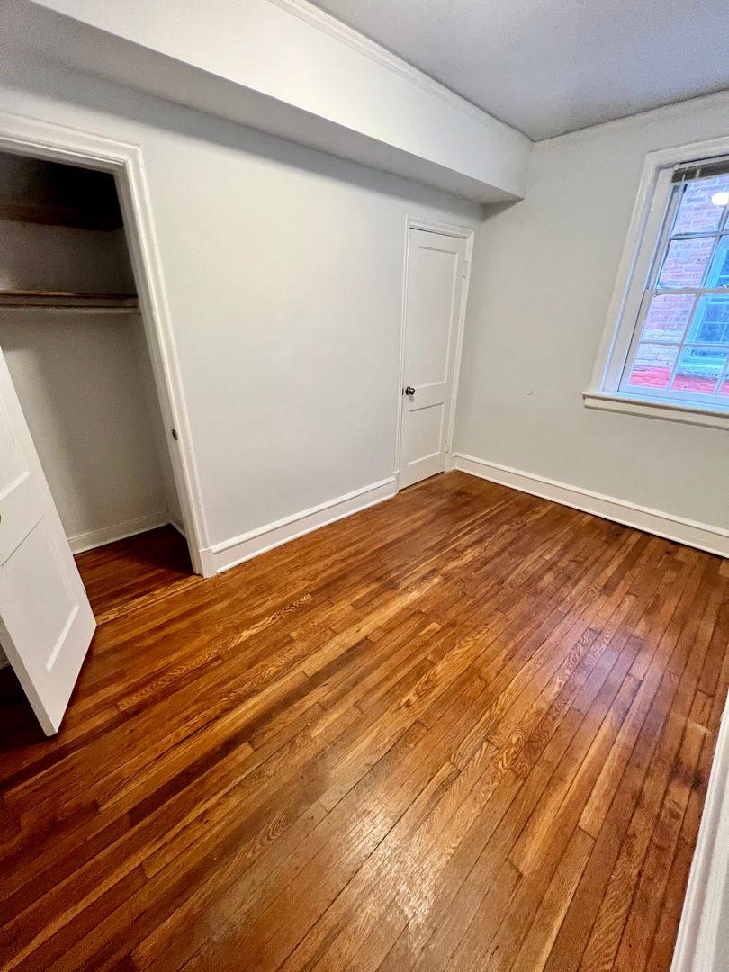 Apartment for rent at 1106 W Franklin St, Richmond, VA 23220