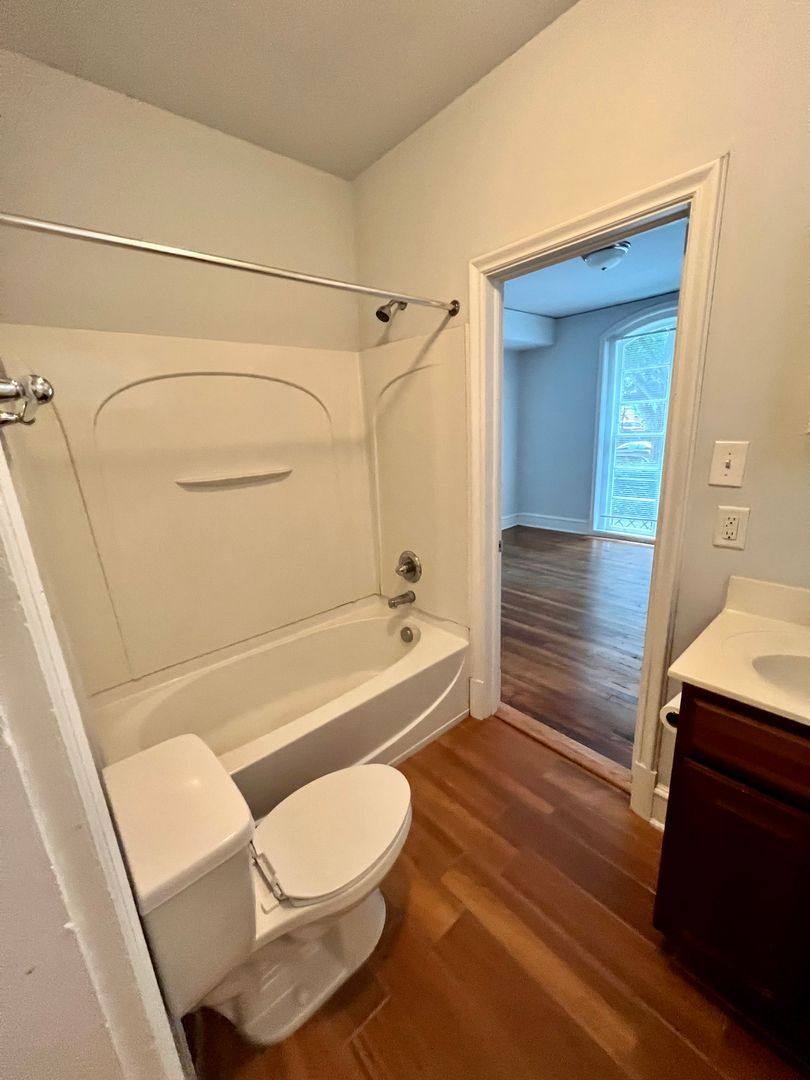 Apartment for rent at 1106 W Franklin St, Richmond, VA 23220