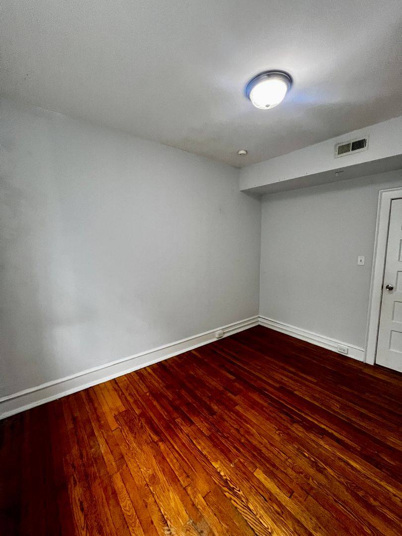Apartment for rent at 1107 W Grace St, Richmond, VA 23220
