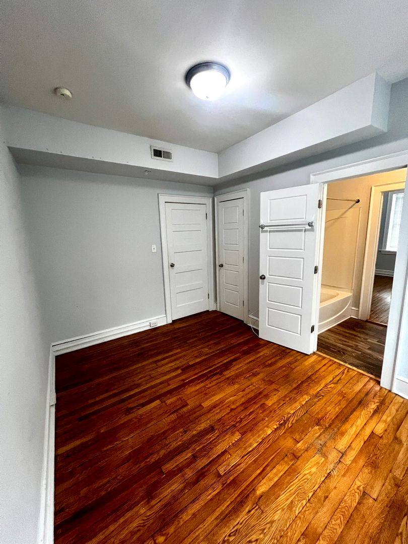 Apartment for rent at 1107 W Grace St, Richmond, VA 23220