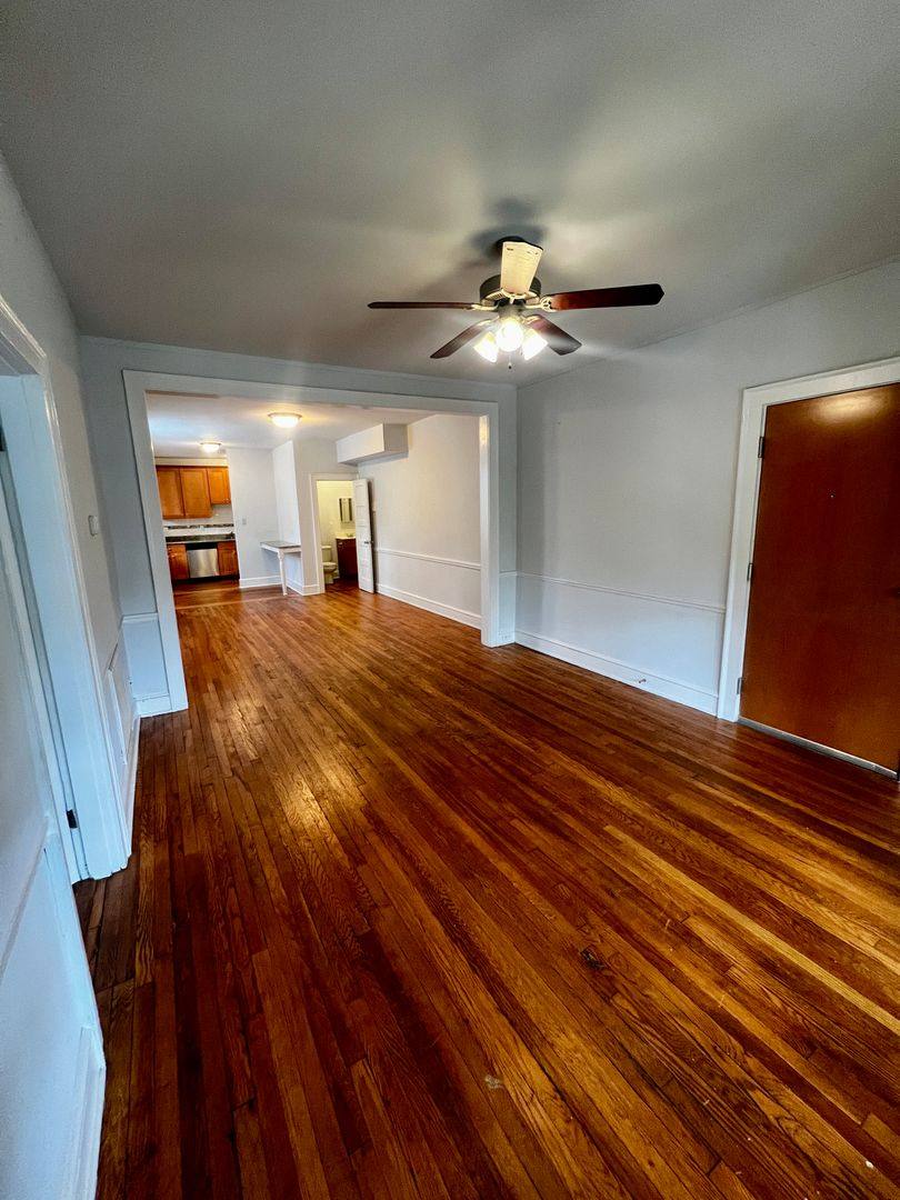 Apartment for rent at 1107 W Grace St, Richmond, VA 23220