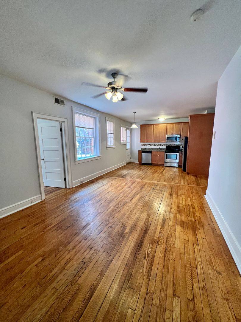 Apartment for rent at 1121 W Grace St, Richmond, VA 23220
