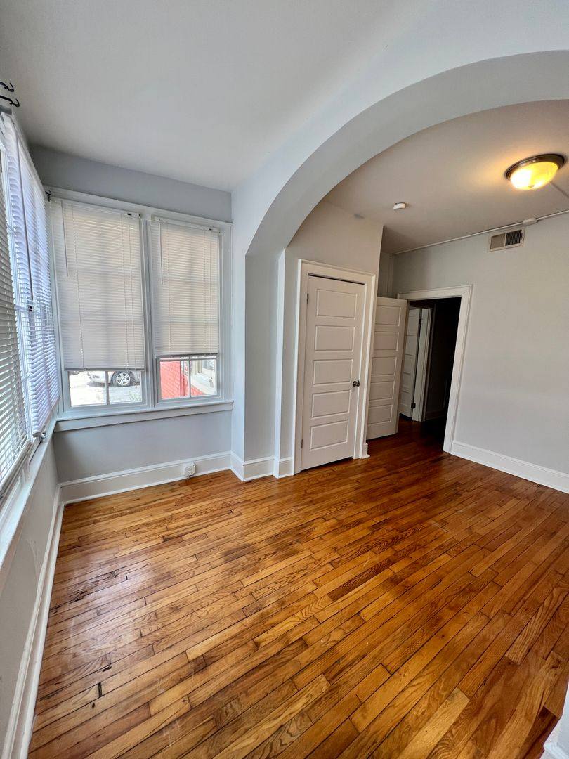 Apartment for rent at 1121 W Grace St, Richmond, VA 23220
