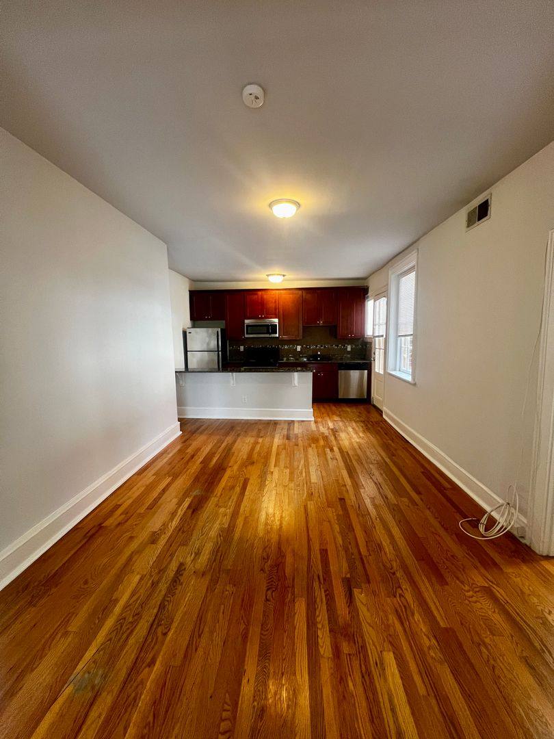 Apartment for rent at 1125 W Grace St, Richmond, VA 23220