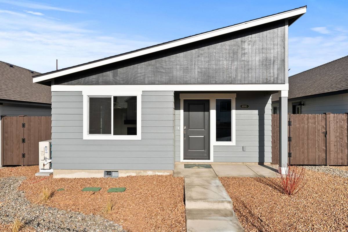 House for rent at 4083 SW Obsidian Place, Redmond, OR 97756